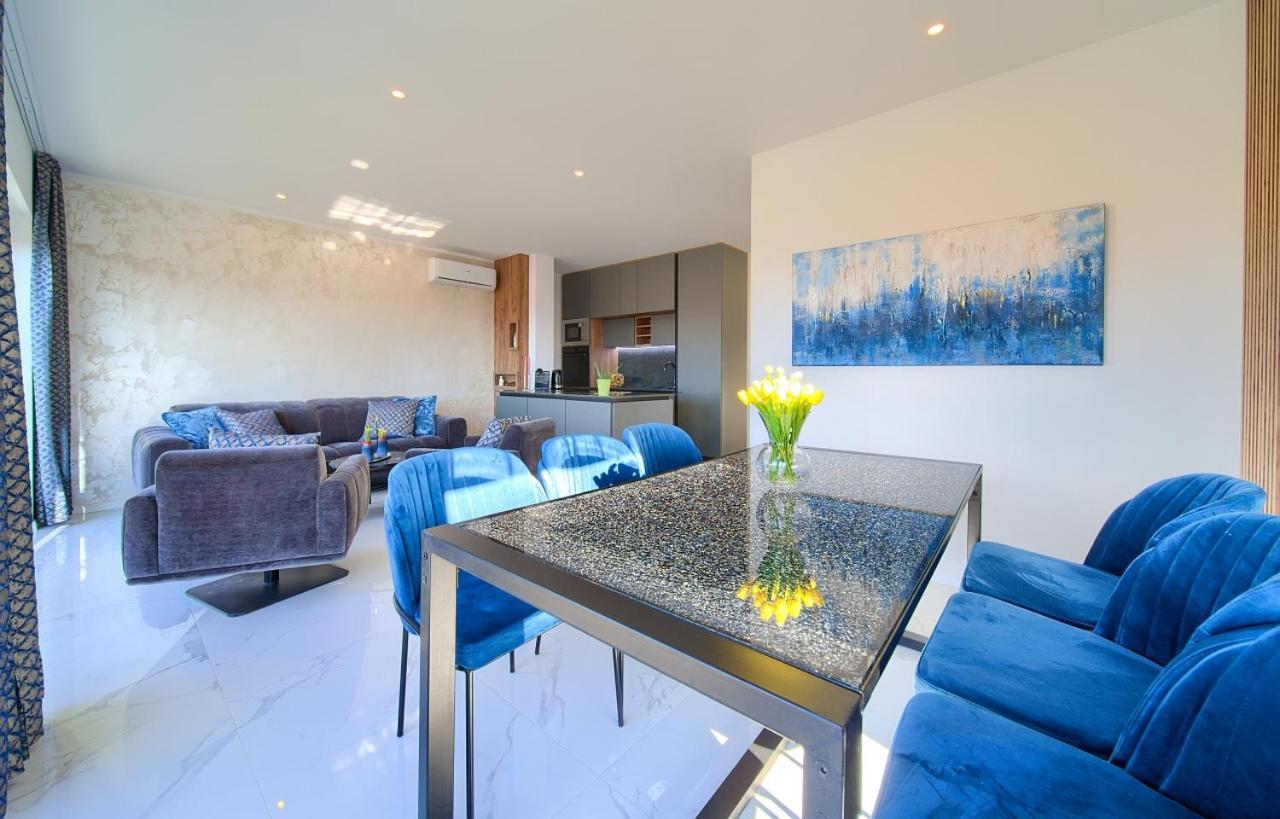 Penthouse Rosa Appartement Malinska Buitenkant foto