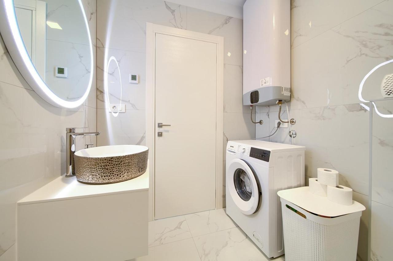 Penthouse Rosa Appartement Malinska Buitenkant foto