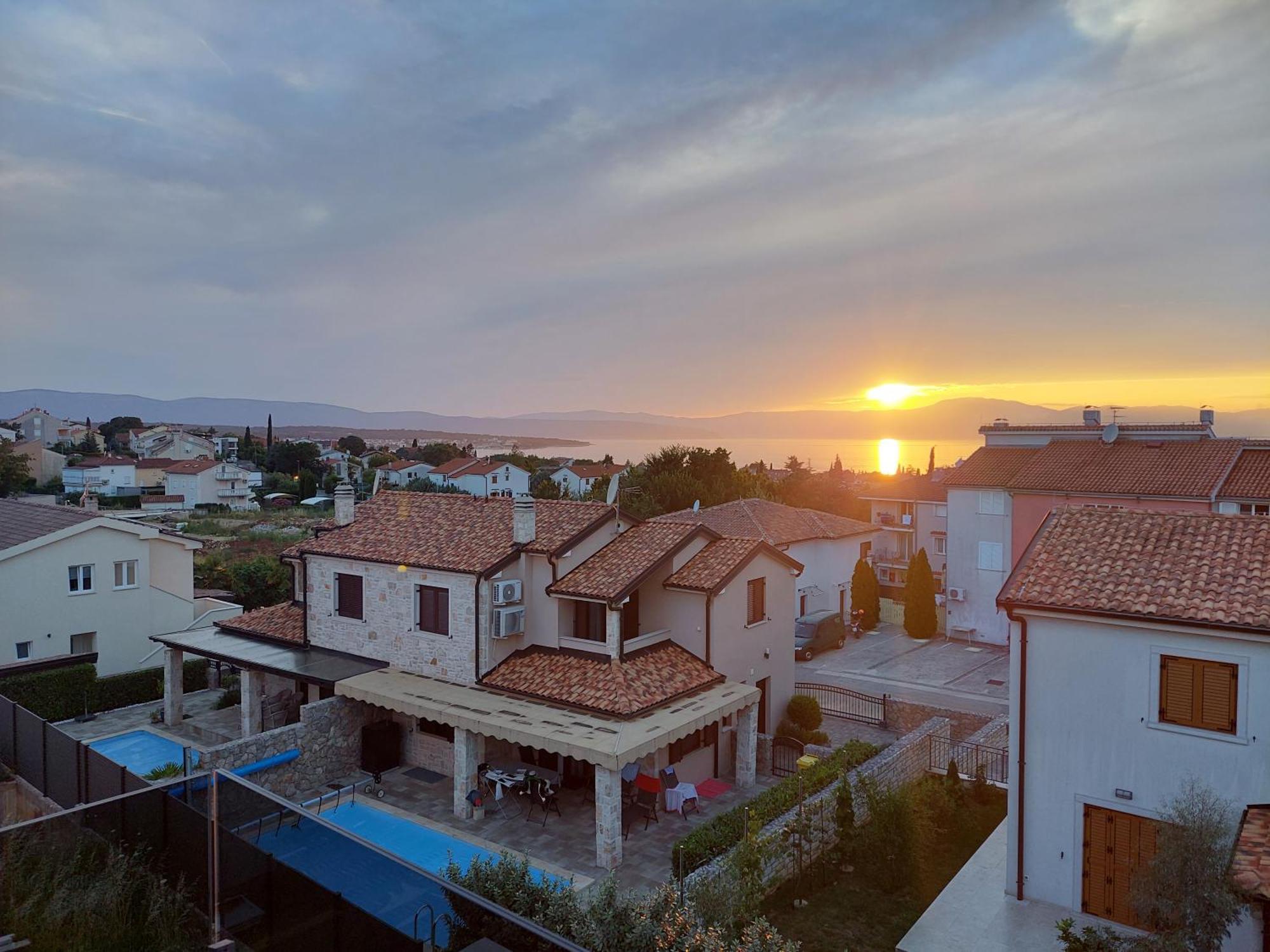 Penthouse Rosa Appartement Malinska Buitenkant foto